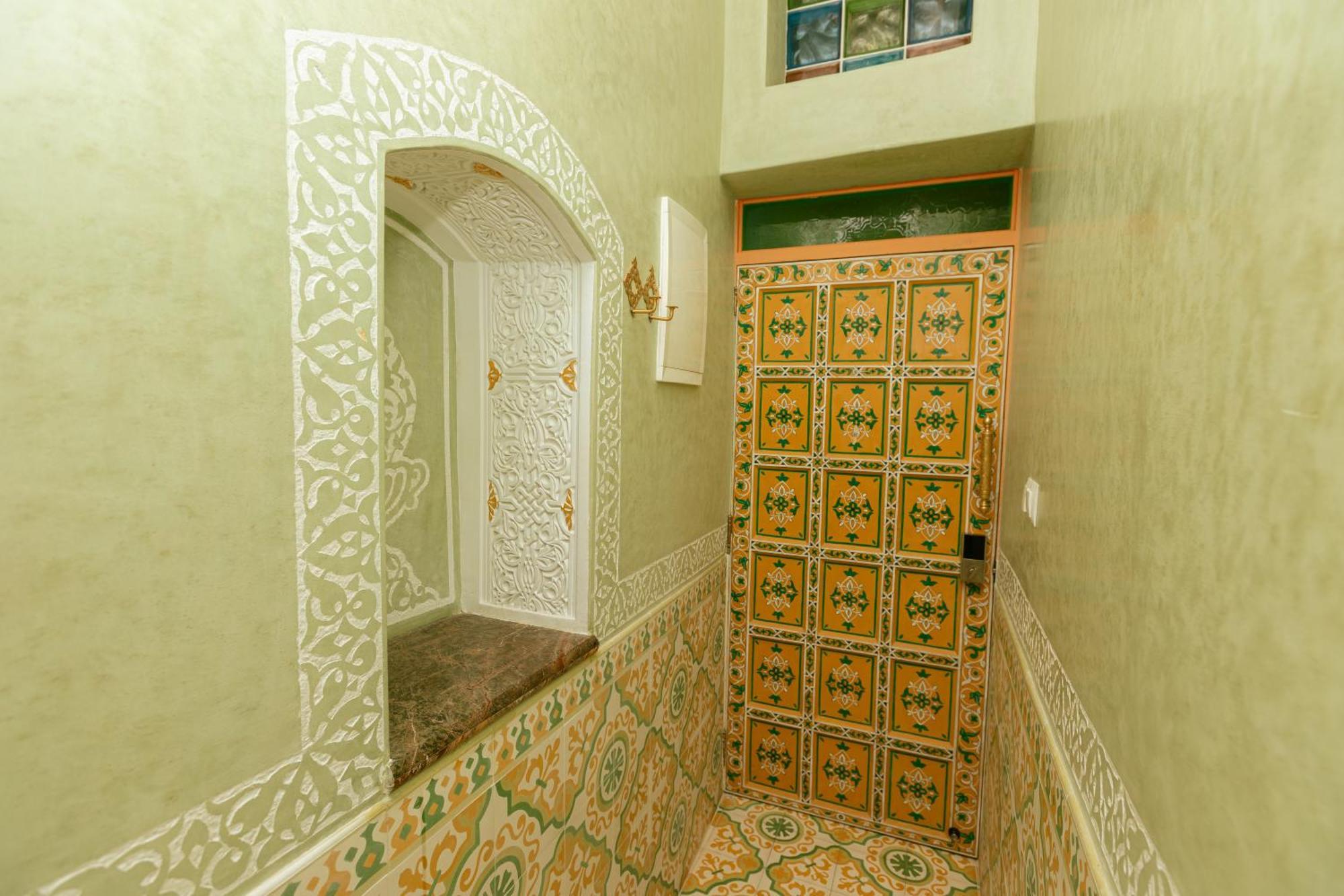 Colorful Traditional Riad W/Views Of Spain 탕헤르 외부 사진